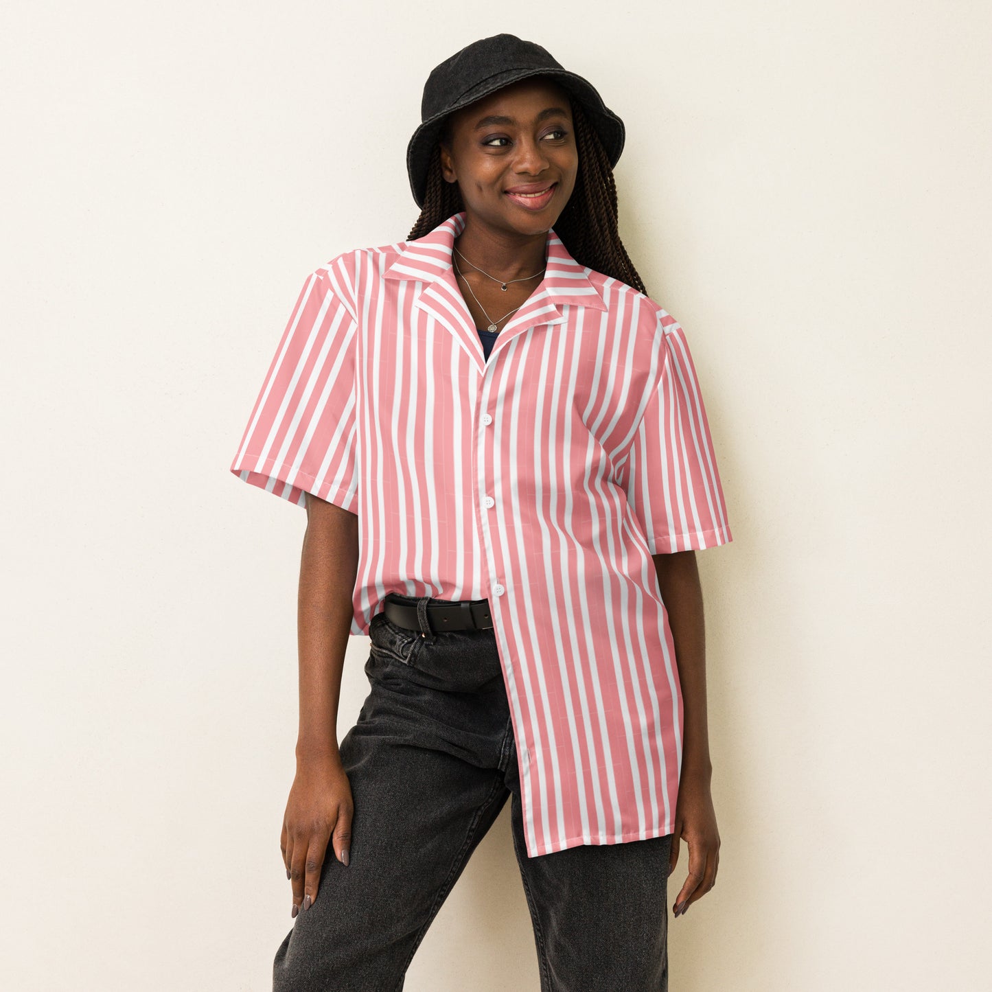 Unisex button shirt for woman