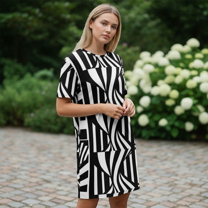Good Wishes 365 black and white abstract print t-shirt dress with short sleeves and an oversized fit.