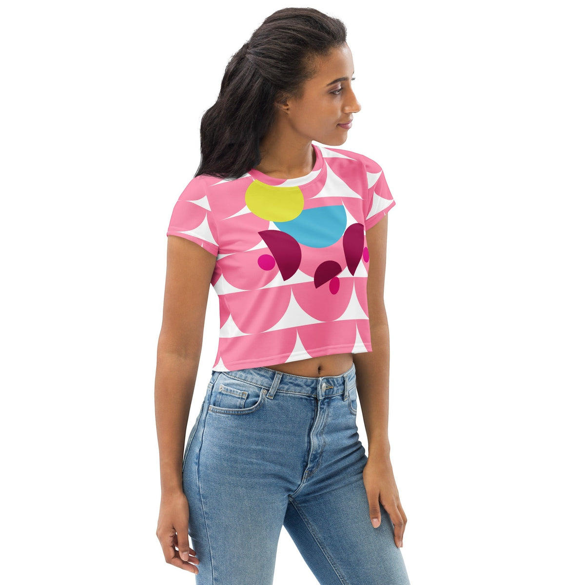 Good Wishes 365 pink crop tee with geometric mushroom pattern worn by a model with high-waisted blue jeans